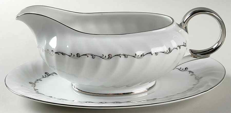 Ebb Tide Gravy Boat & Underplate by Grace-1