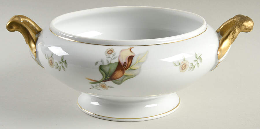 Wood Lily Round Vegetable No Lid by Grace-1