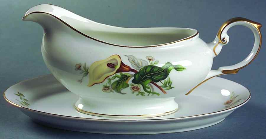 Wood Lily Gravy Boat & Underplate by Grace-1
