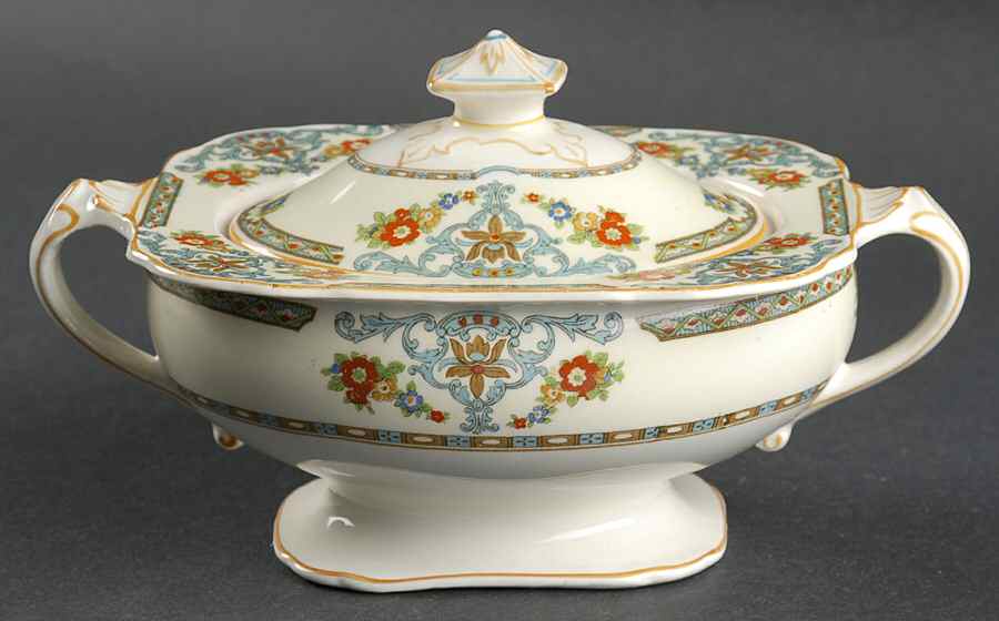 The Arcadia Sugar Bowl & Lid by Grindley-1