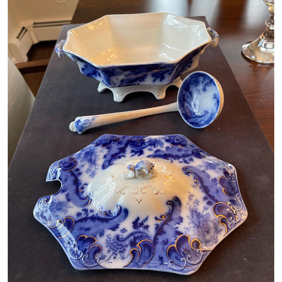 Argyle (Flow Blue) Tureen & Lid w/Ladle by Grindley-1
