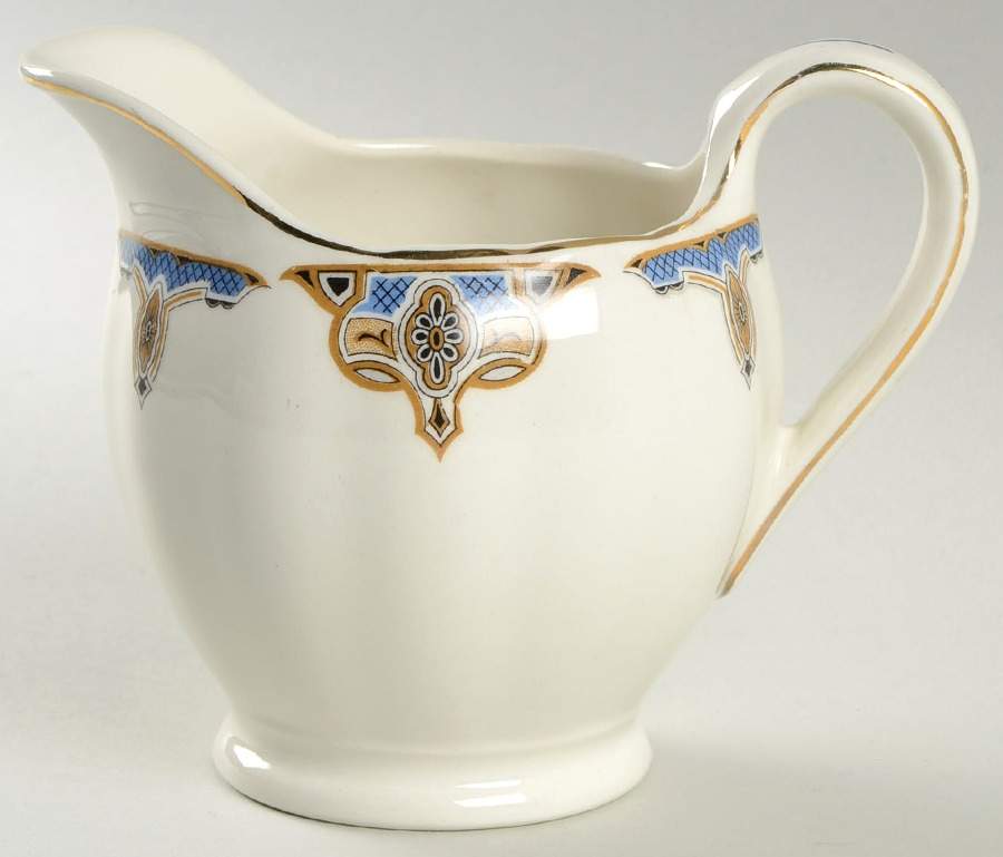 The Balmoral Jug by Grindley-1