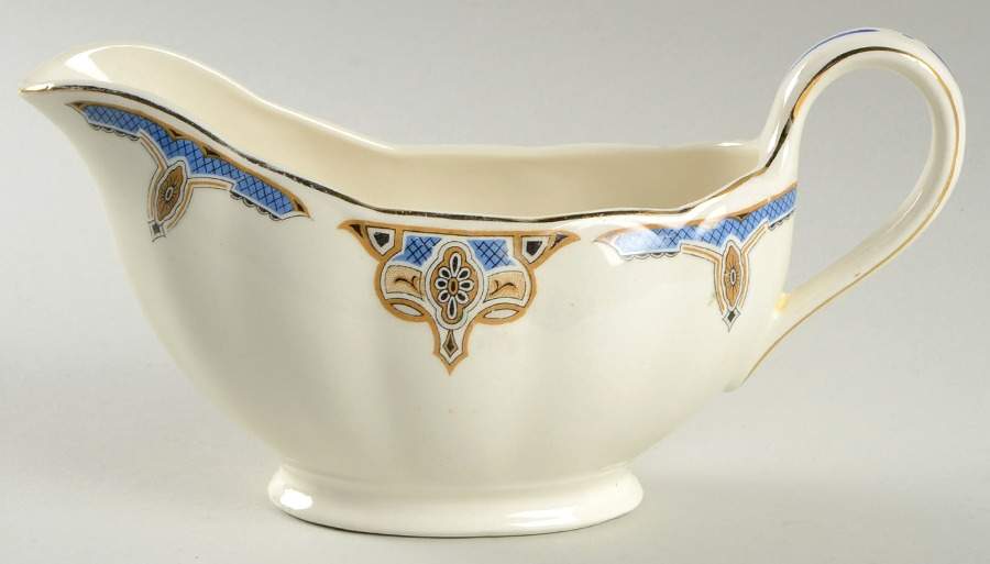 The Balmoral Gravy Boat by Grindley-1