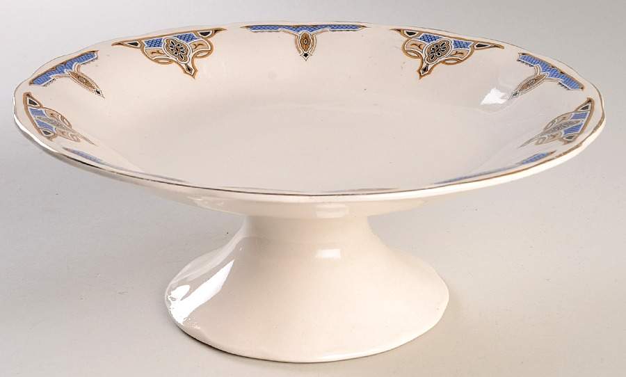 The Balmoral 9" Diameter Pedestal Cake Stand by Grindley-1
