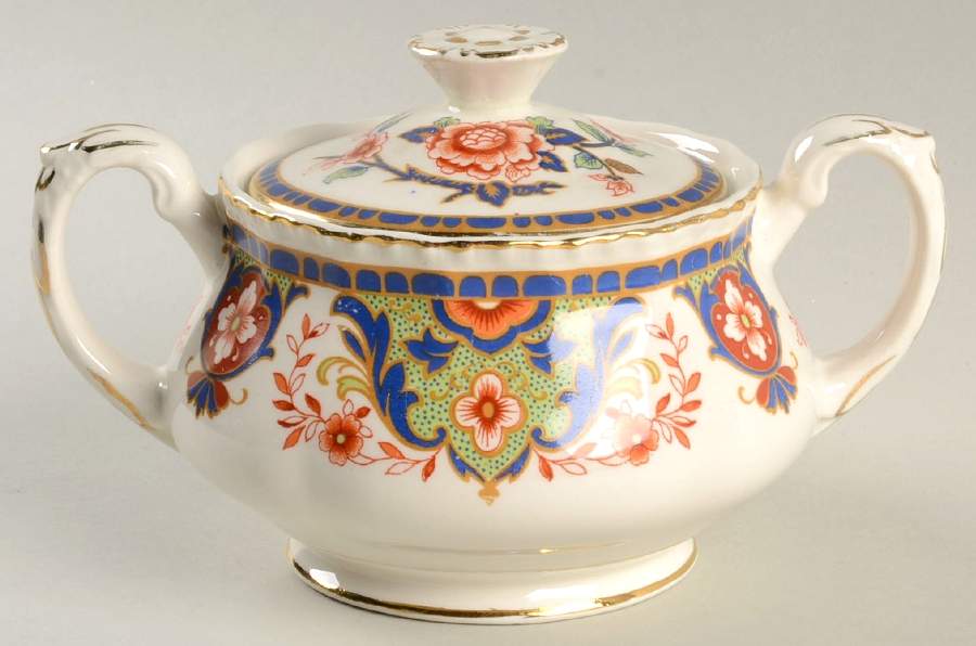 Chesterfield Sugar Bowl & Lid by Grindley-1