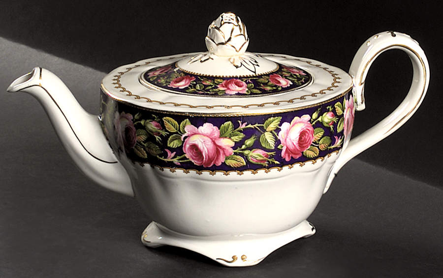 Chester Teapot & Lid by Grindley-1
