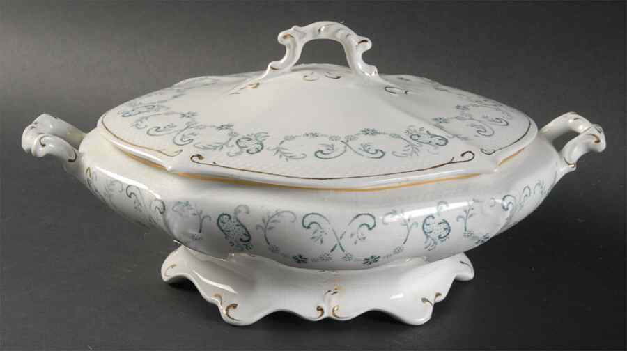 Clytie Round Covered Vegetable by Grindley-1