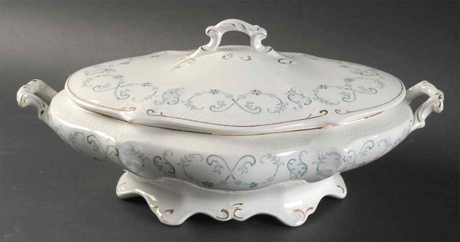 Clytie Oval Covered Vegetable by Grindley-1