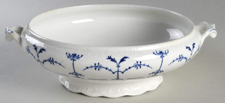 Delft Round Vegetable No Lid by Grindley-1