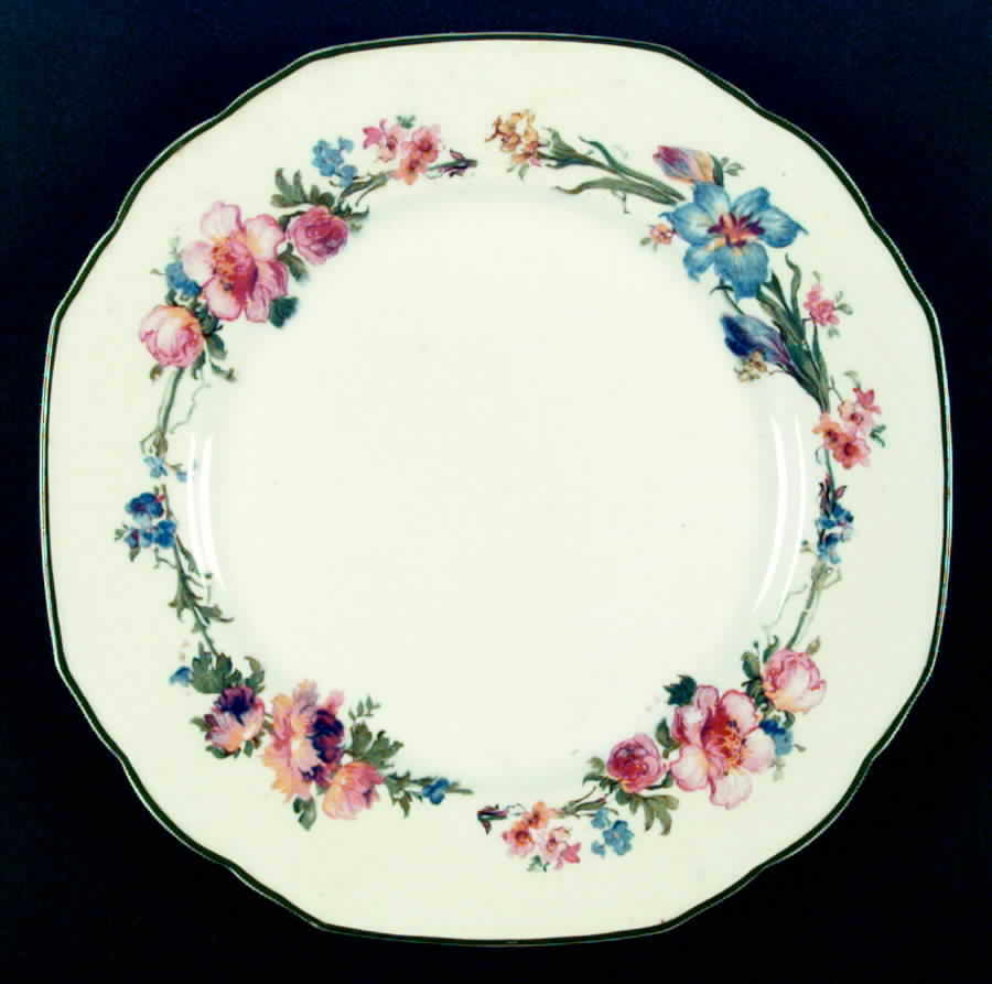 The Fleurette Dinner Plate by Grindley-1