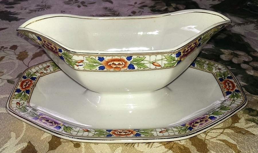GRI27 Gravy Boat with Attached Underplate by Grindley-1