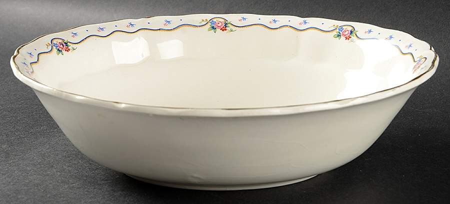 Linden Lea 10" Oval Vegetable Bowl by Grindley-1