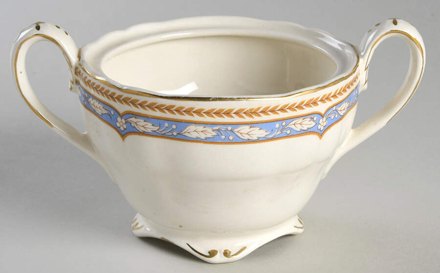Monmouth (Scalloped Edge) Sugar Bowl No Lid by Grindley-1
