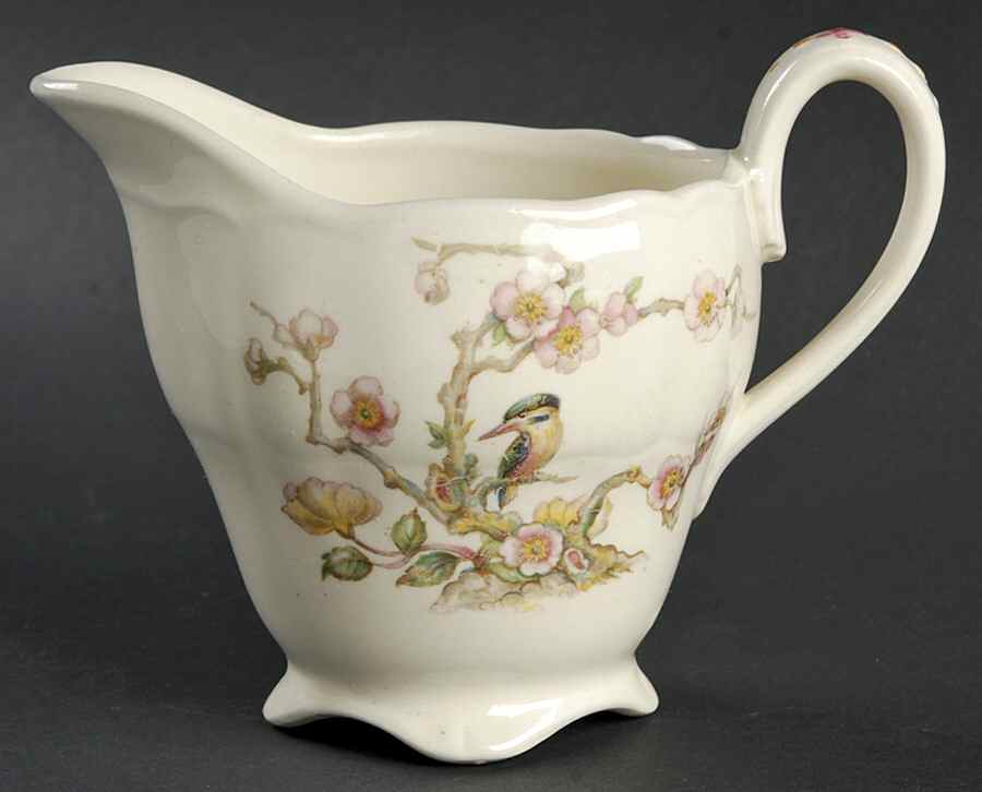 Shantung Creamer by Grindley-1
