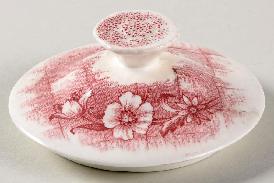 Trellis Pink Lid for Sugar Bowl by Grindley-1