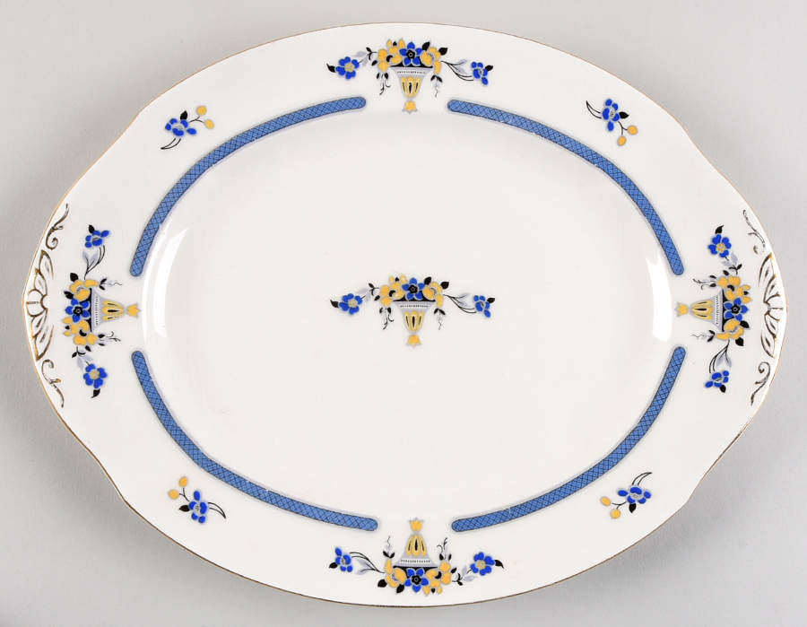 Winthrop 10" Oval Serving Platter by Grindley-1