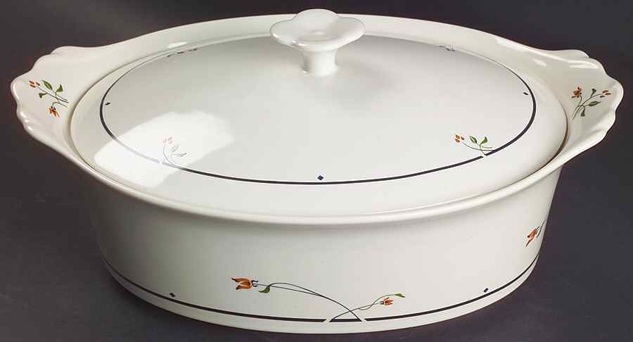 Ariana 2 Quart Oval Covered Casserole by Gorham-1