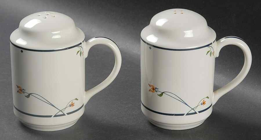 Ariana Oversized Salt & Pepper Set by Gorham-1