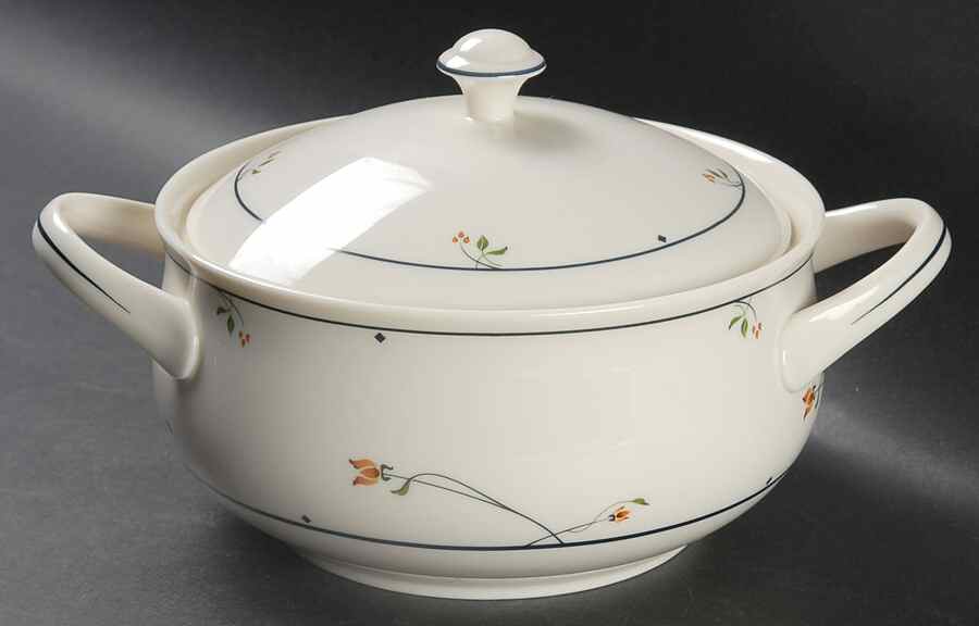 Ariana 2 Qt Round Covered Casserole by Gorham-1