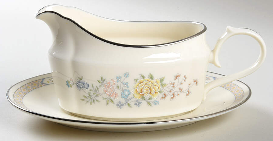 Cherrywood Gravy Boat & Underplate by Gorham-1