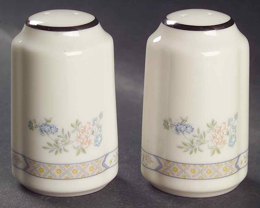Cherrywood Salt & Pepper Set by Gorham-1