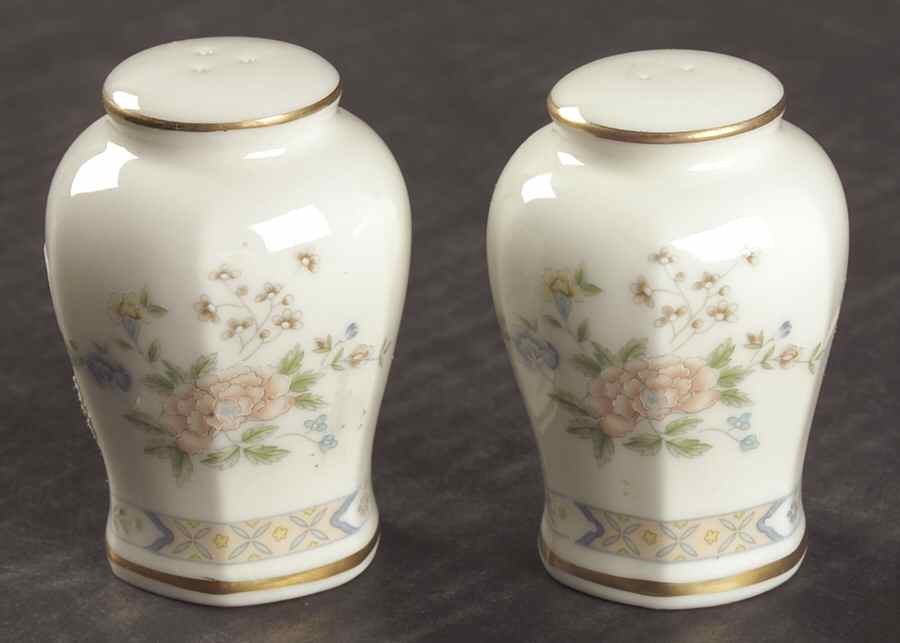 Cherrywood Salt & Pepper Set by Gorham-1