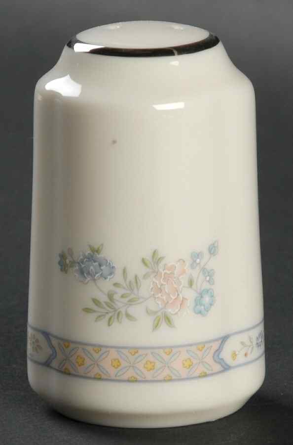 Cherrywood Salt Shaker by Gorham-1