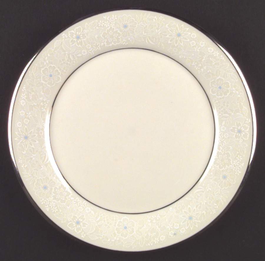 Chantilly Lace Dinner Plate by Gorham-1