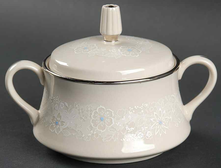 Chantilly Lace Sugar Bowl & Lid by Gorham-1