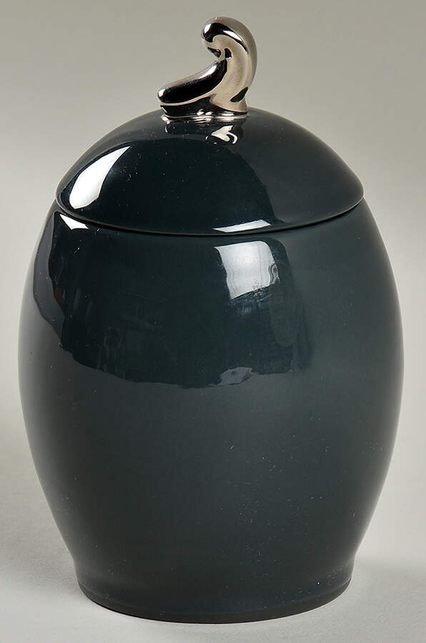 Contessa Black Sugar Bowl & Lid by Gorham-1