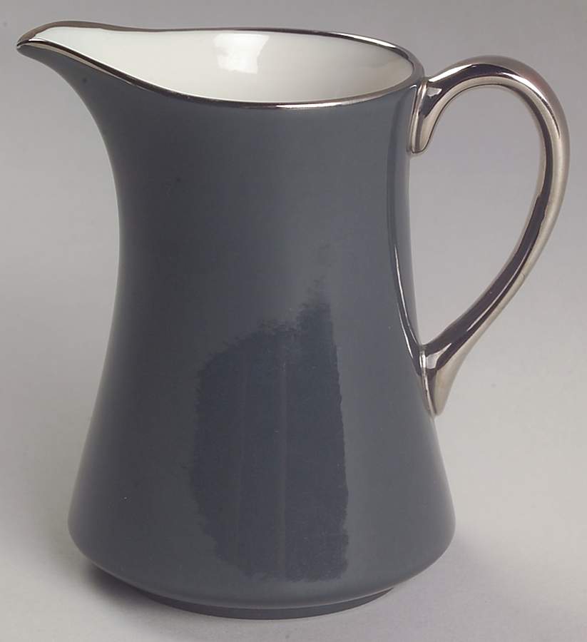 Contessa Black Creamer by Gorham-1