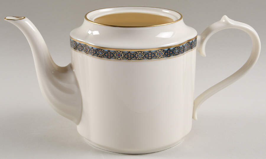 Delamere Teapot No Lid by Gorham-1