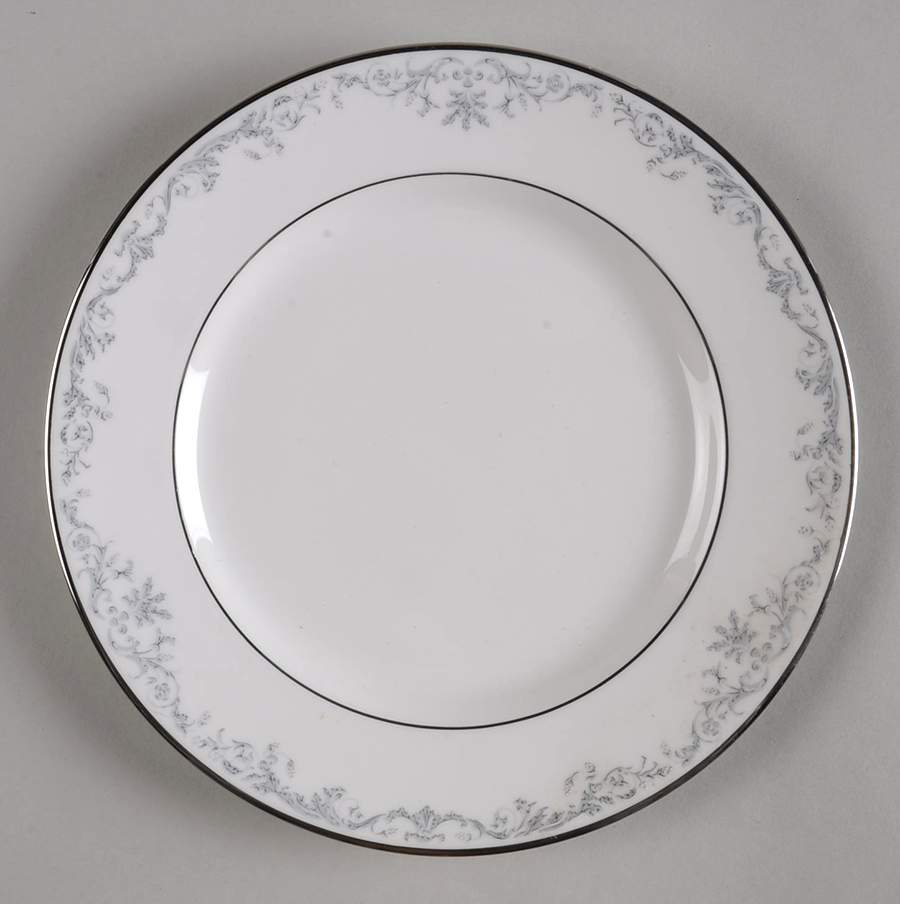Della Regina Salad Plate by Gorham-1
