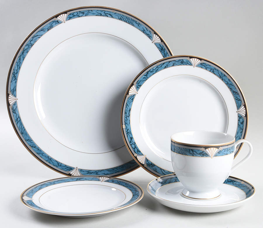 Edgemont Gold 5 Piece Place Setting by Gorham-1
