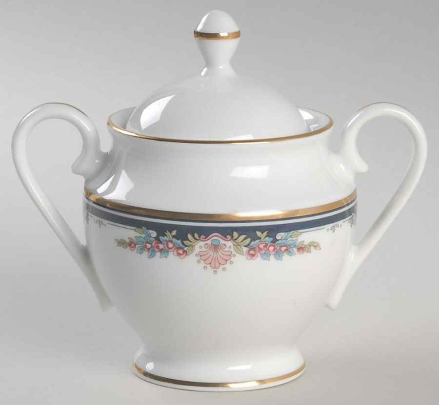 Gorham Chantilly Sugar Bowl & Lid by Gorham-1