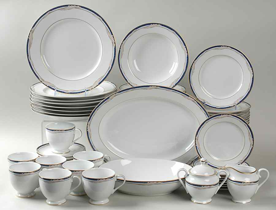 Golden Swirl 53 Piece Set by Gorham-1