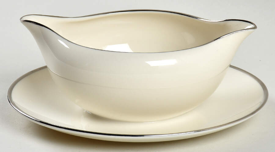 Hallmark Platinum Gravy Boat with Attached Underplate by Gorham-1