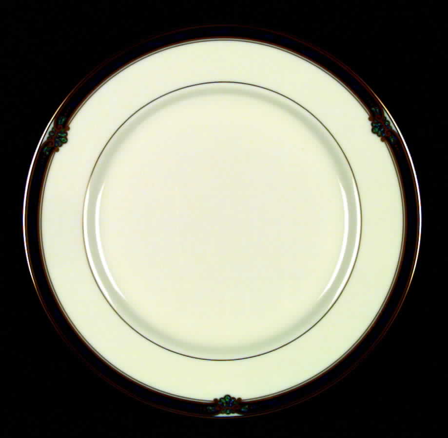 Huntington Dinner Plate by Gorham-1