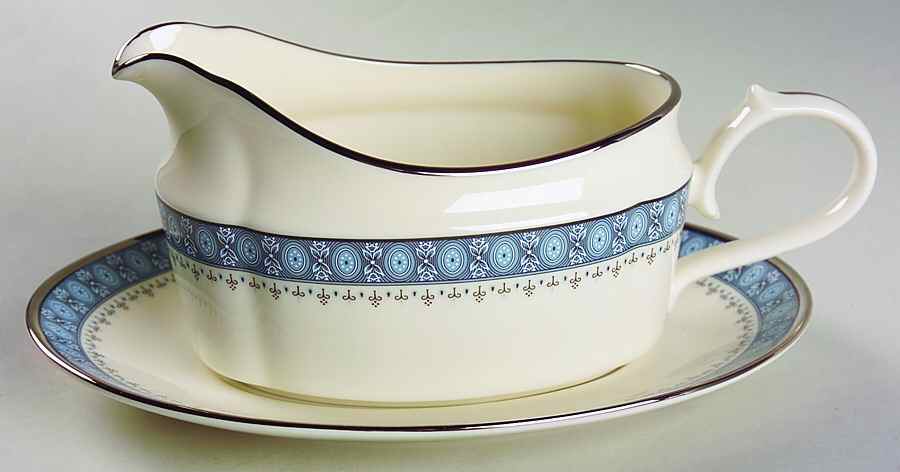 Kingsbury Gravy Boat & Underplate by Gorham-1