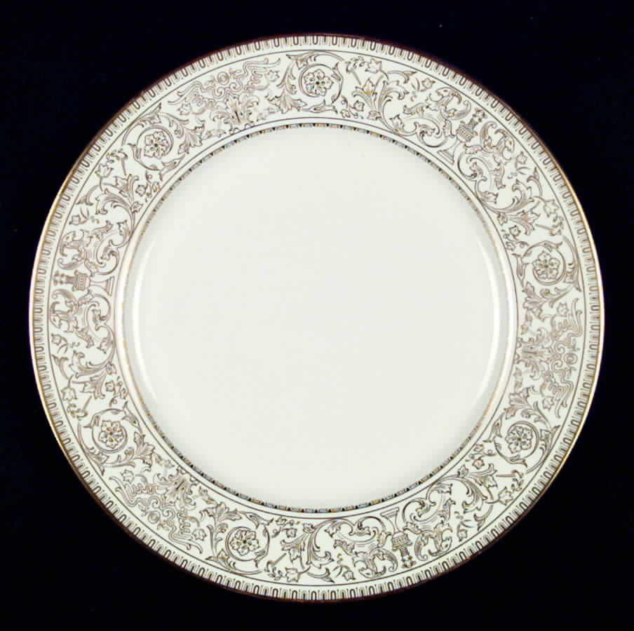 Lorenzo De Medici (Ivory with Gold) Dinner Plate by Gorham-1