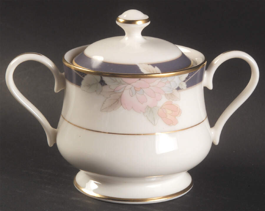 Mae Bloom Sugar Bowl & Lid by Gorham-1