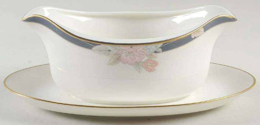 Mae Bloom Gravy Boat with Attached Underplate by Gorham-1
