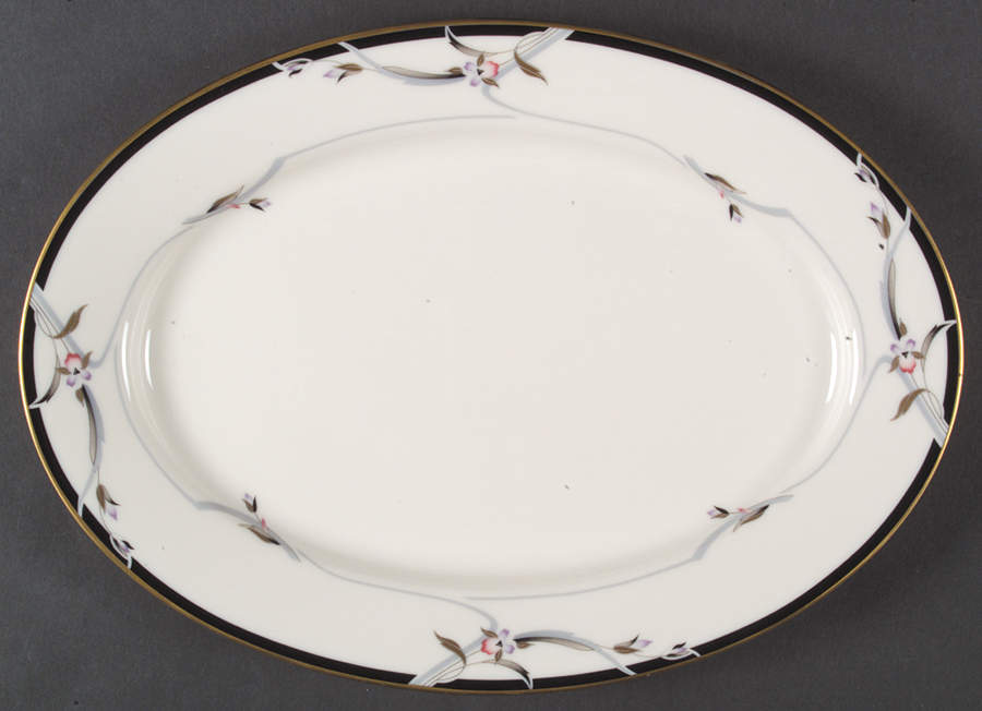 Manhattan 14" Oval Serving Platter by Gorham-1