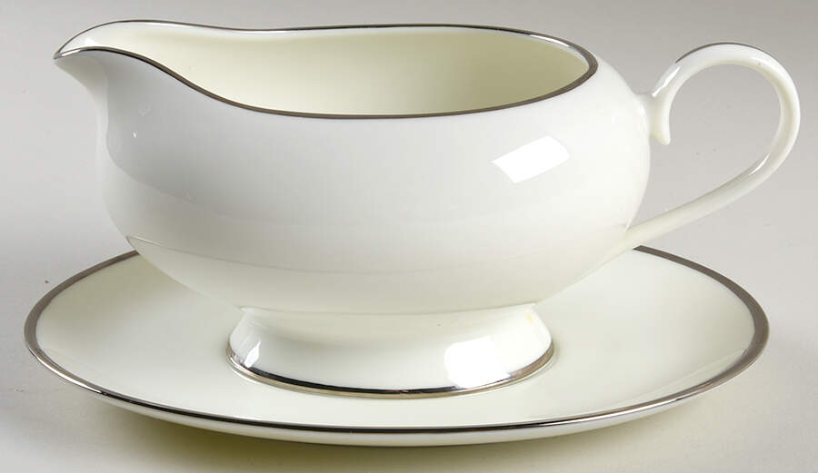 Masterpiece Platinum Gravy Boat & Underplate by Gorham-1