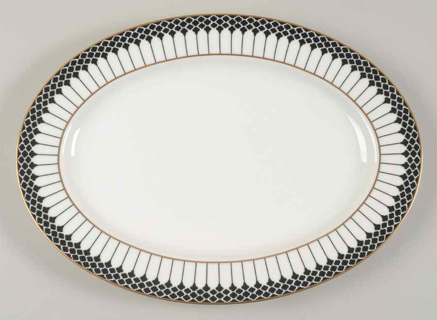 Marbury Black 14" Oval Serving Platter by Gorham-1