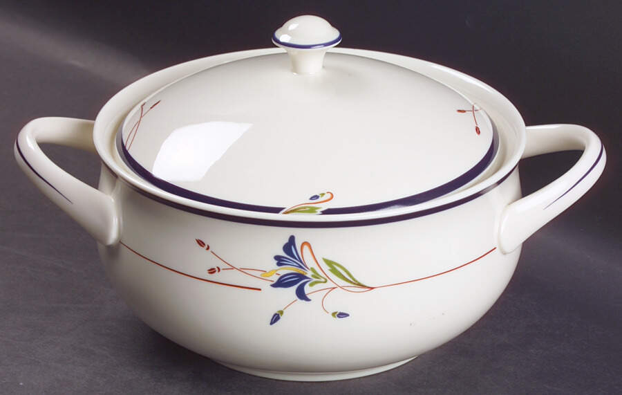 Melon Bud 1.5 Qt Round Covered Casserole by Gorham-1