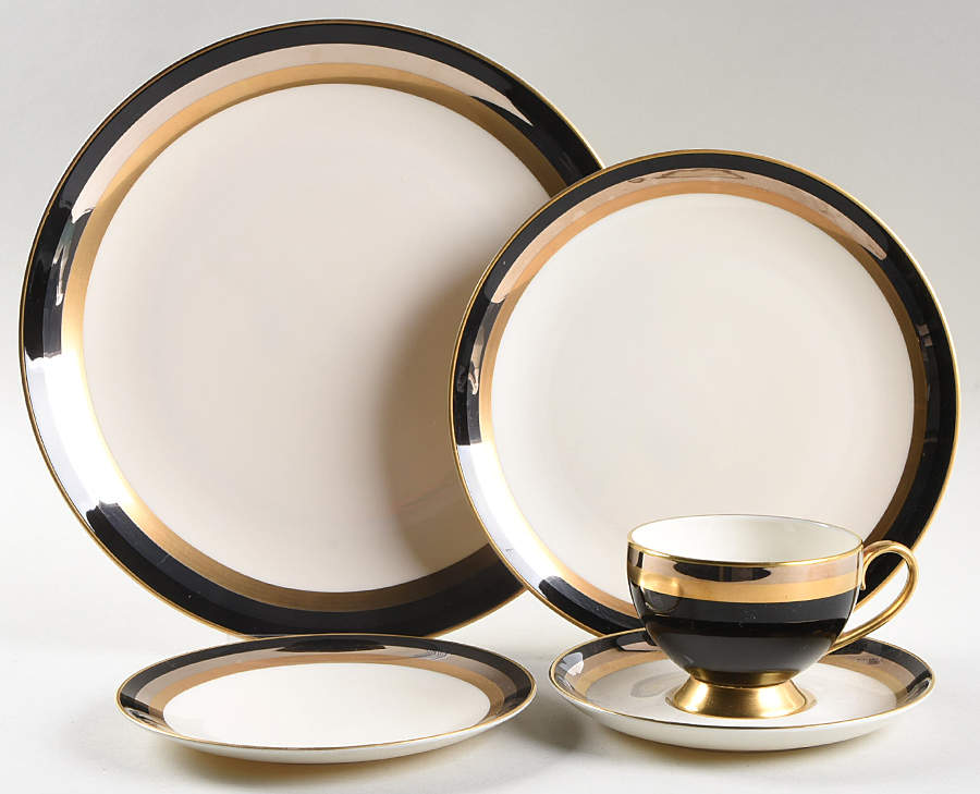 Midnight Contessa 5 Piece Place Setting by Gorham-1