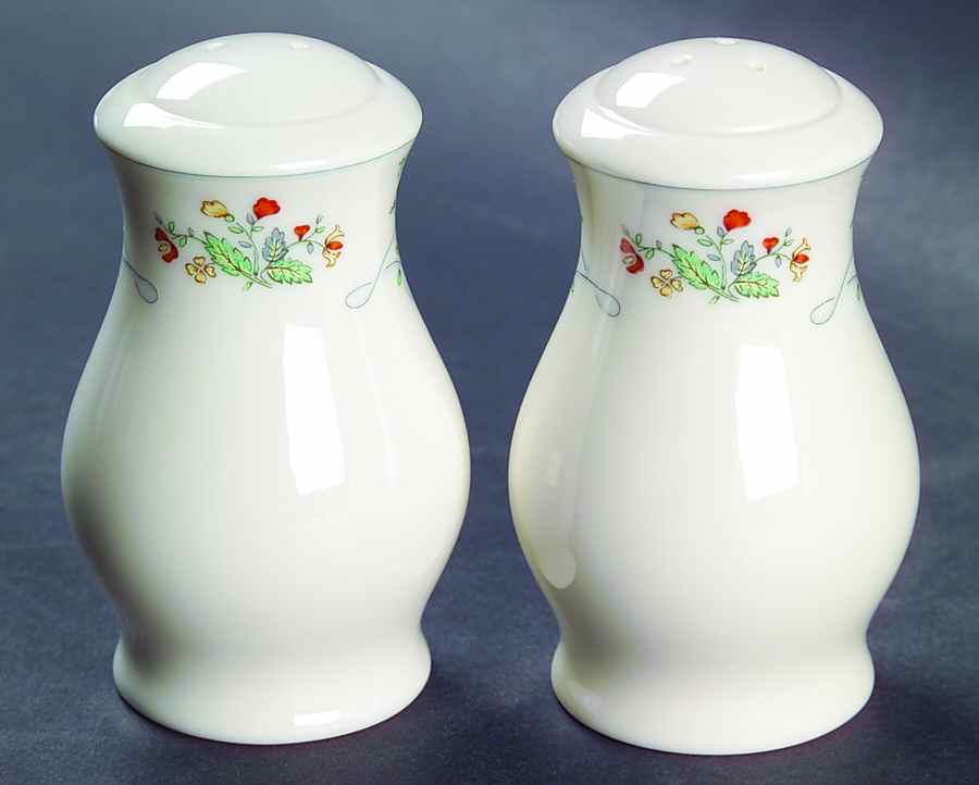 Ribbon Edge Salt & Pepper Set by Gorham-1