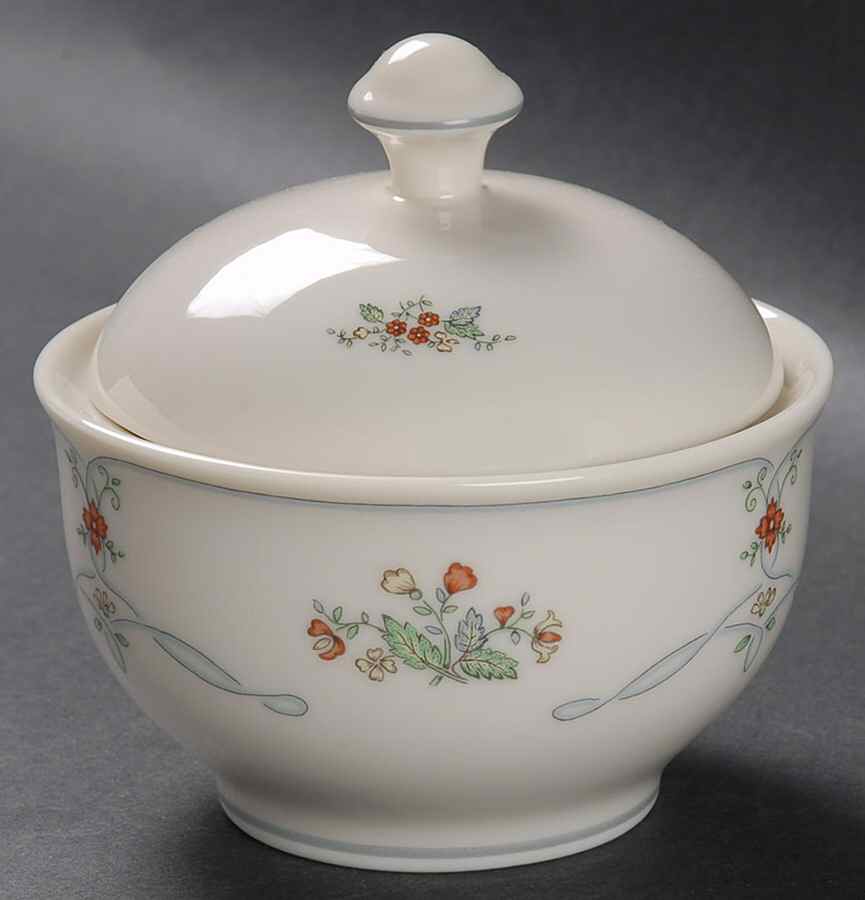 Ribbon Edge Sugar Bowl & Lid by Gorham-1