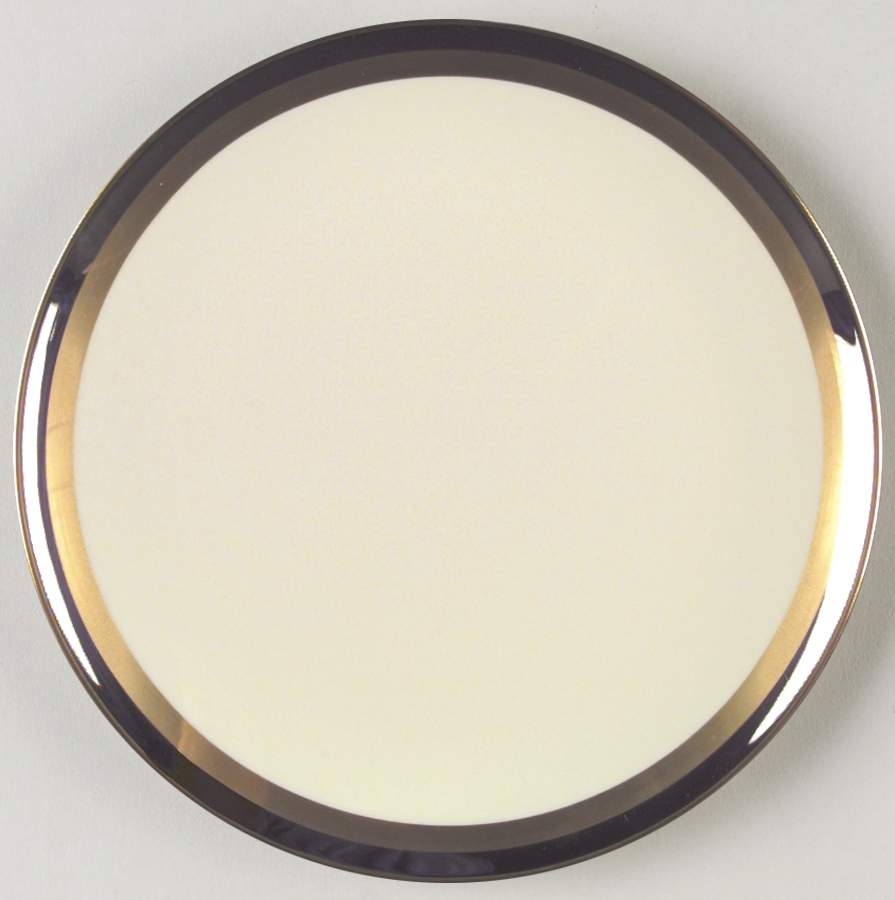 Royal Contessa Dinner Plate by Gorham-1